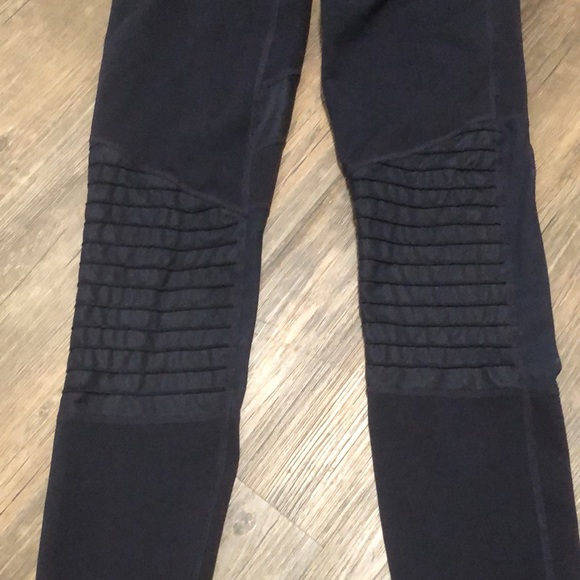 Joy Lab Leggings Pants Black SZ XS EUC - Picture 2 of 9